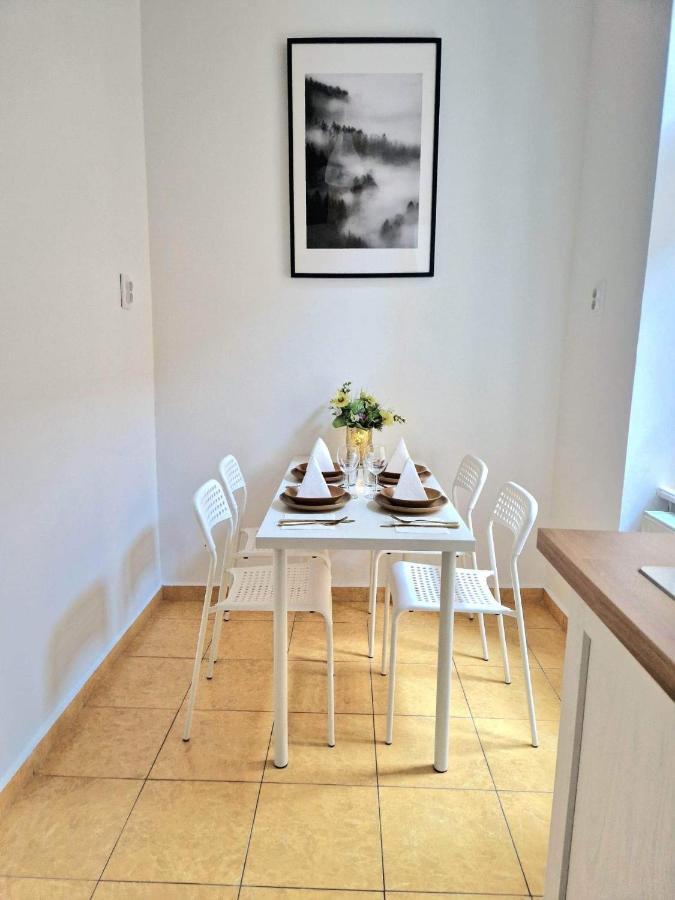 Christie'S Downtown Apartment Budapest Kültér fotó